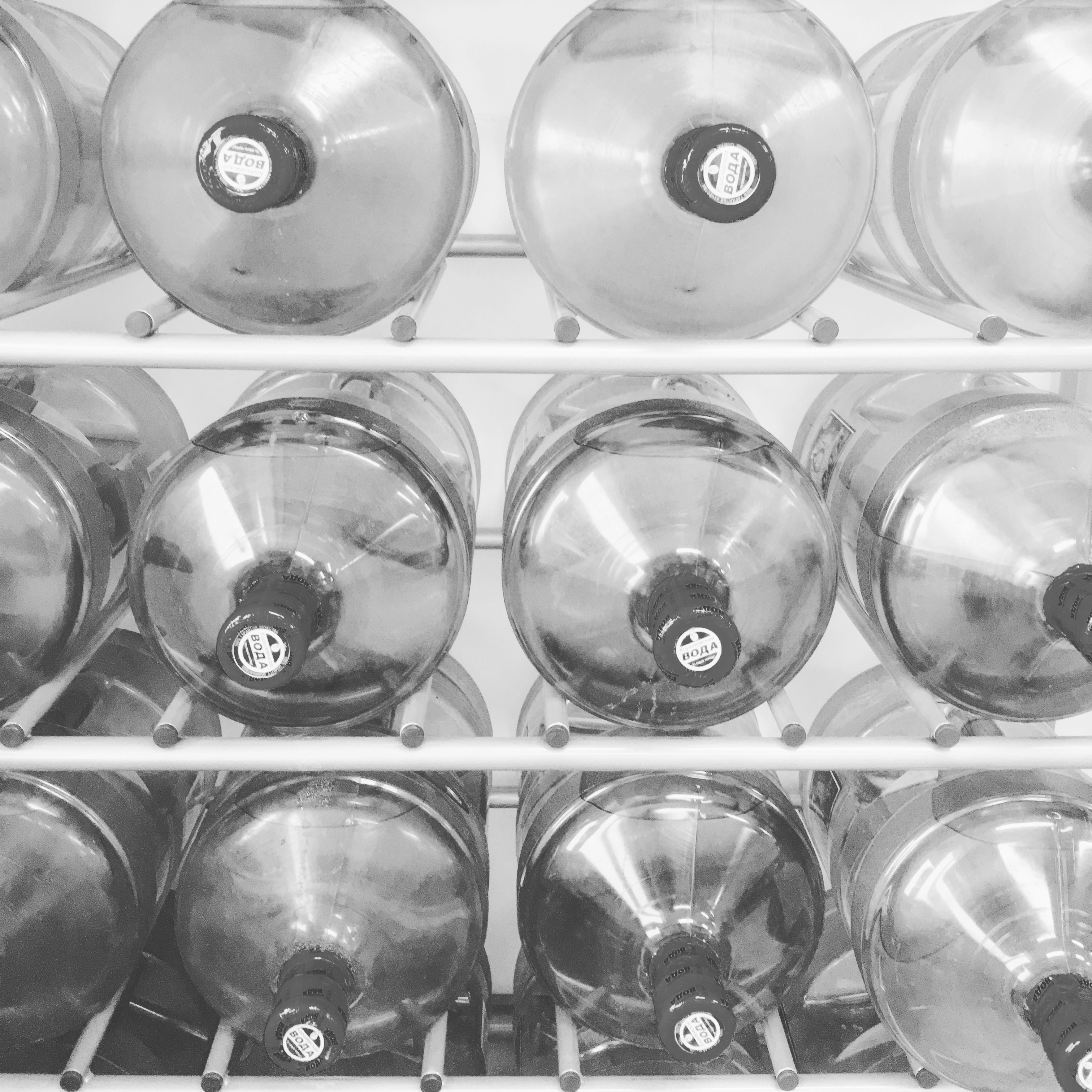 9316188A F1F8 4FE6 B493 77CA68587C52